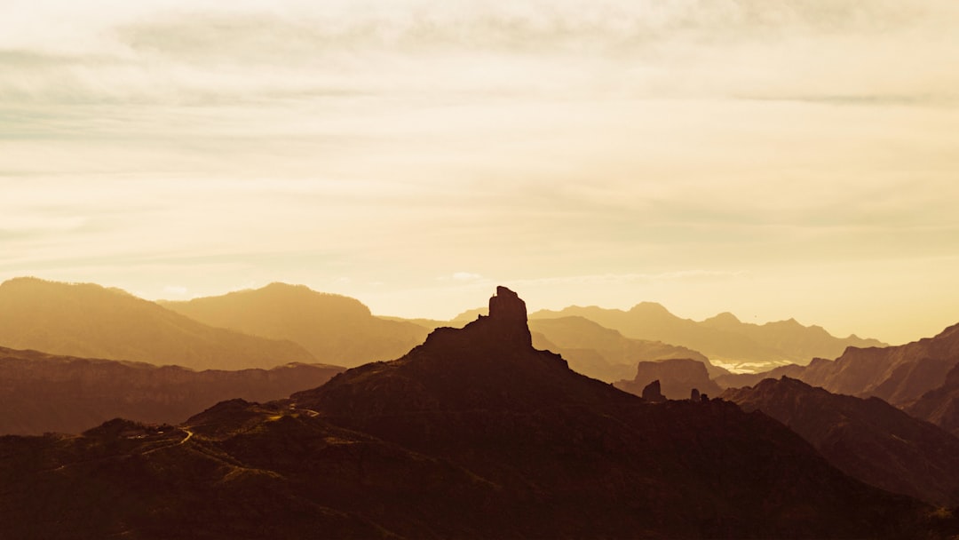 photo-1753730318197-5cccde0b0446